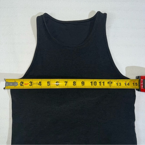 Vuori Elevation Plyo Tank Womens Size M - Picture 7 of 8